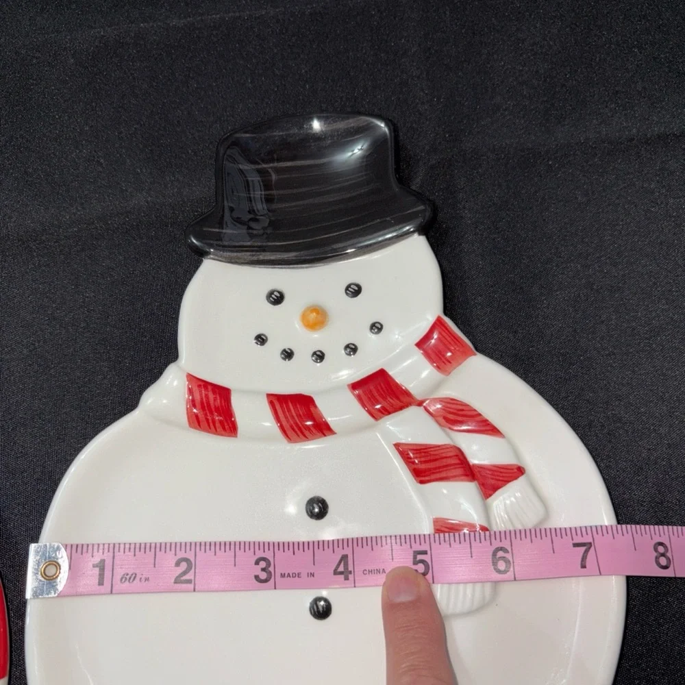 4-Williams Sonoma Snowman Plates Set - Red and Black - Picture 11 of 11